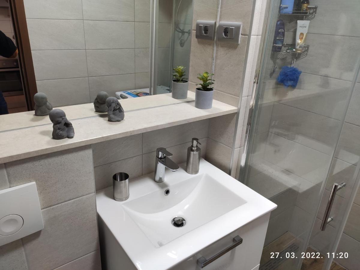 Apartman Antonela With Free Garage Parking Apartment Split Exterior photo