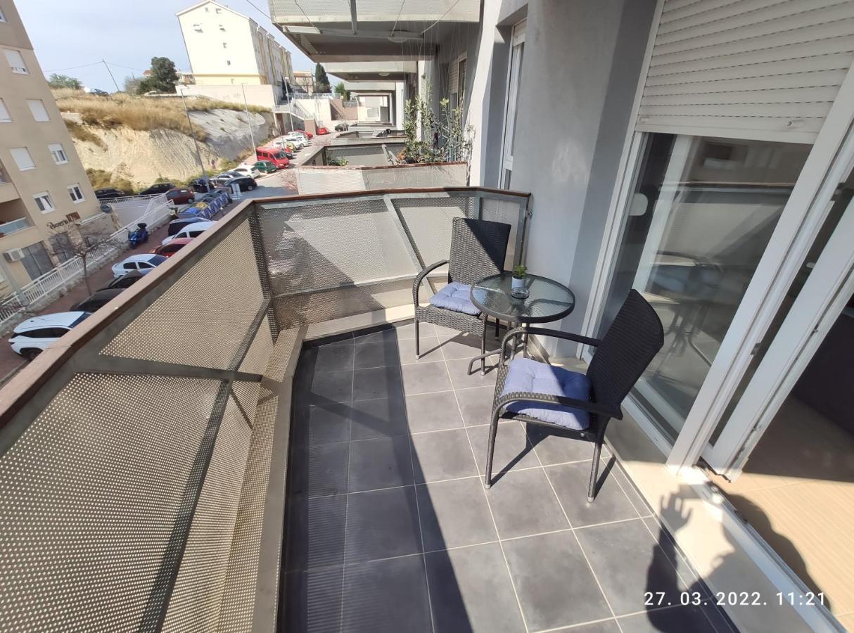 Apartman Antonela With Free Garage Parking Apartment Split Exterior photo