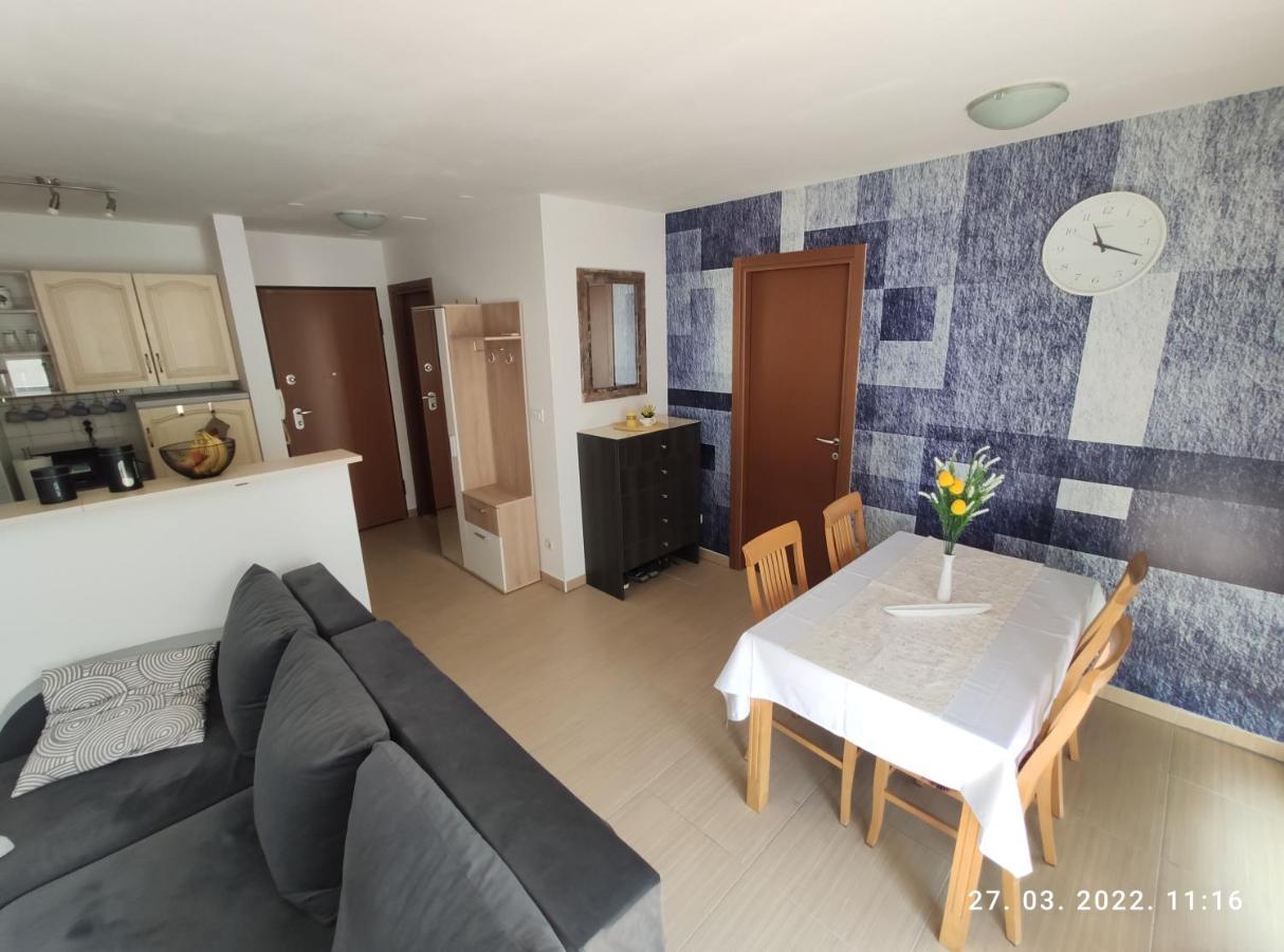Apartman Antonela With Free Garage Parking Apartment Split Exterior photo