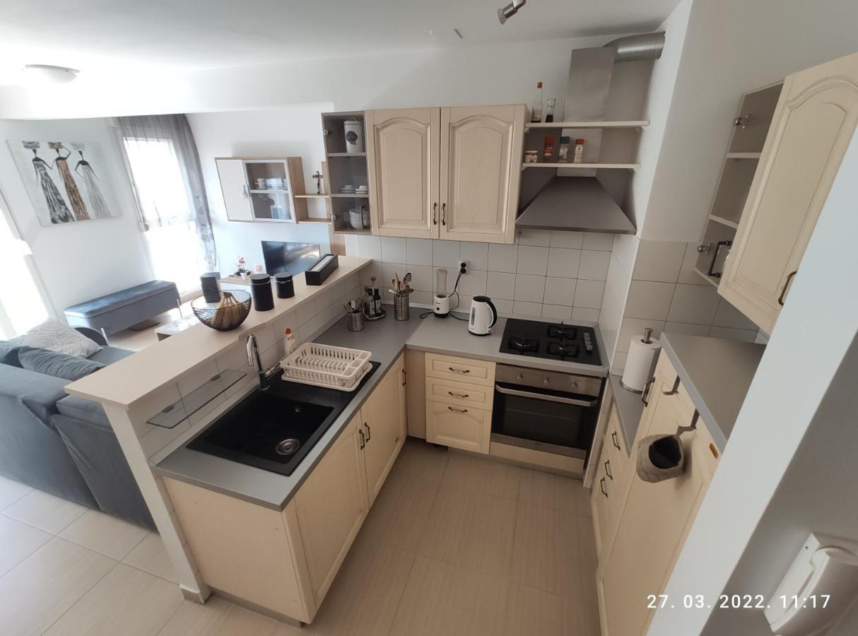 Apartman Antonela With Free Garage Parking Apartment Split Exterior photo